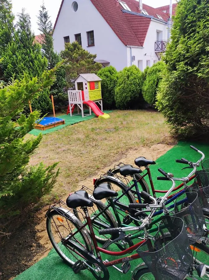 לינה וארוחת בוקר קולובז'ג Anker-Podczele 0*,  פולין