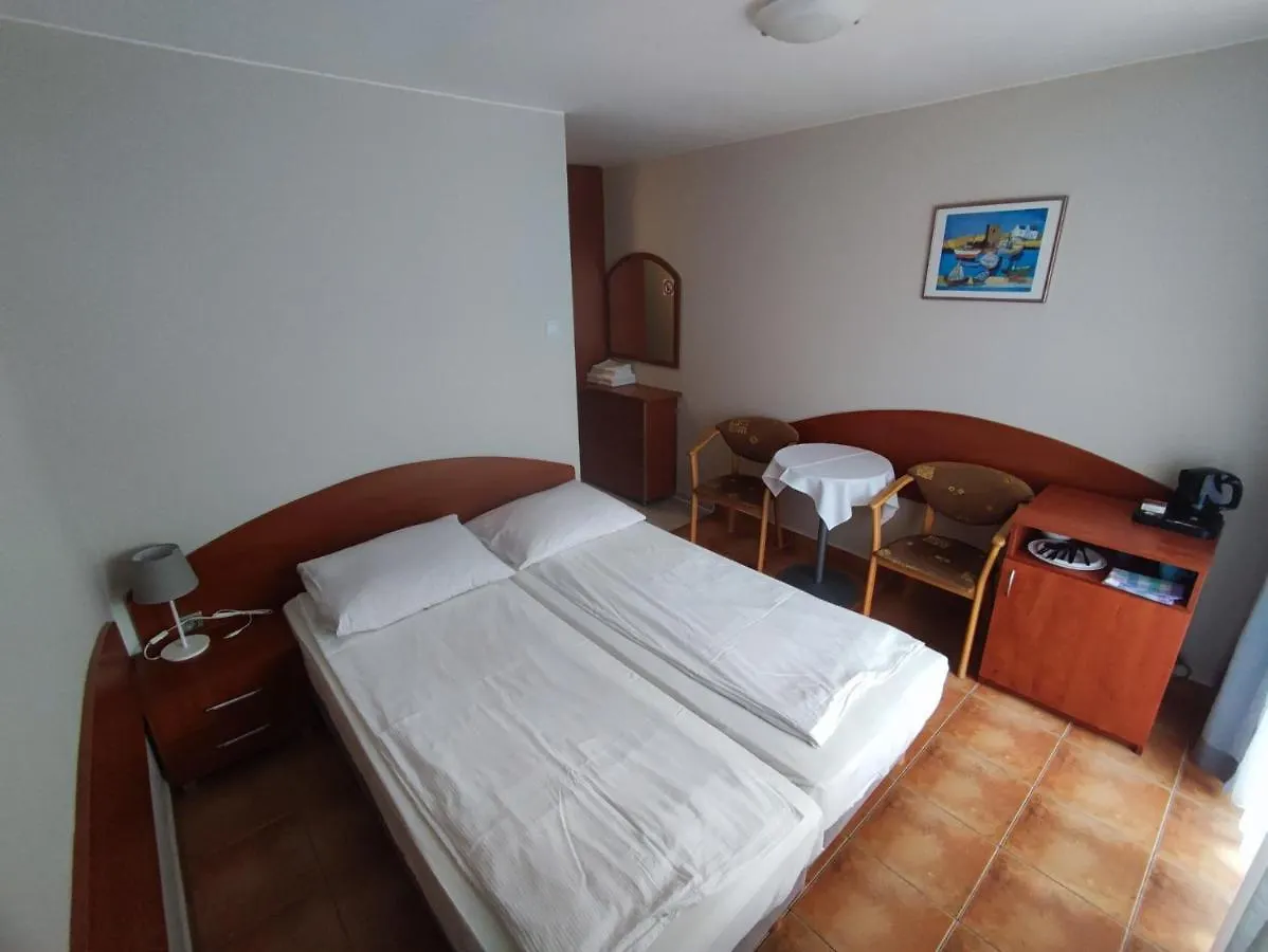 Bed and Breakfast Anker-Podczele Kolobřeh 0*,  Polsko